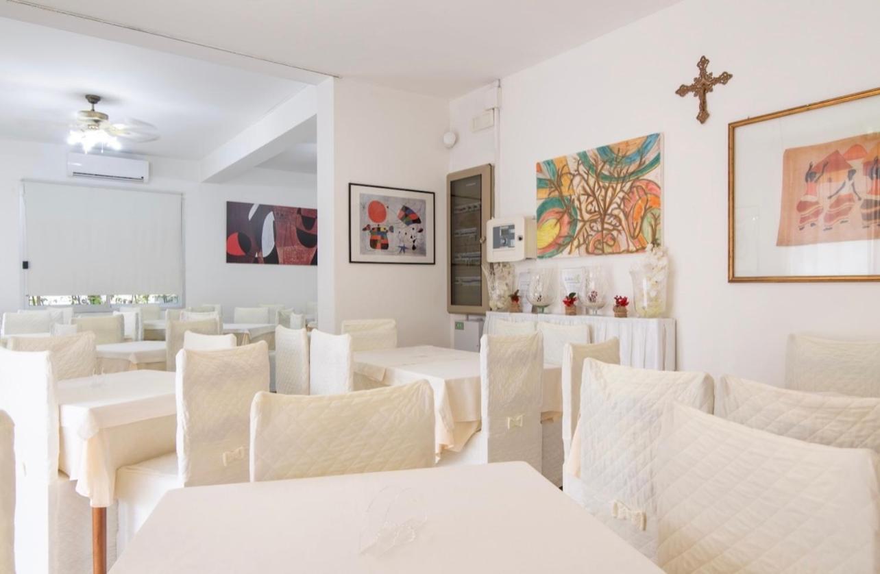 Hotel Miro Cattolica Bagian luar foto