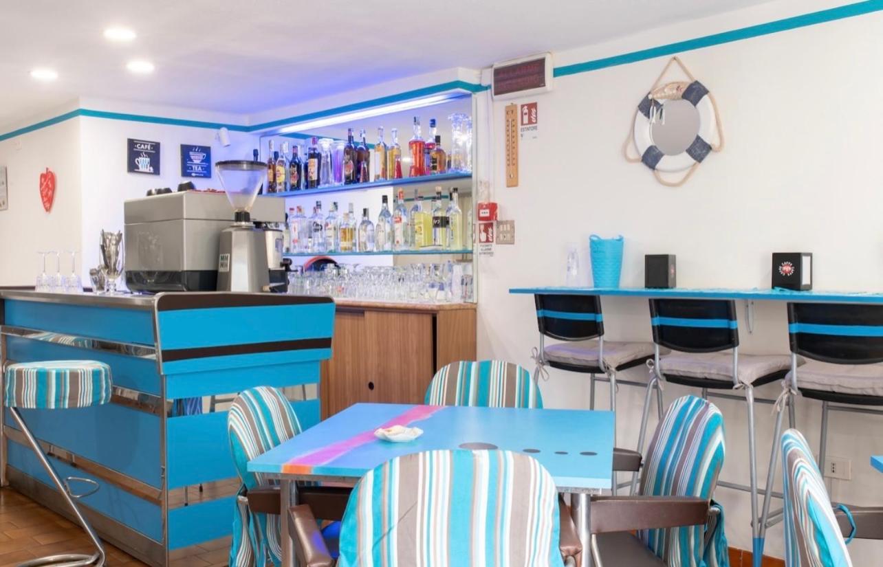 Hotel Miro Cattolica Bagian luar foto