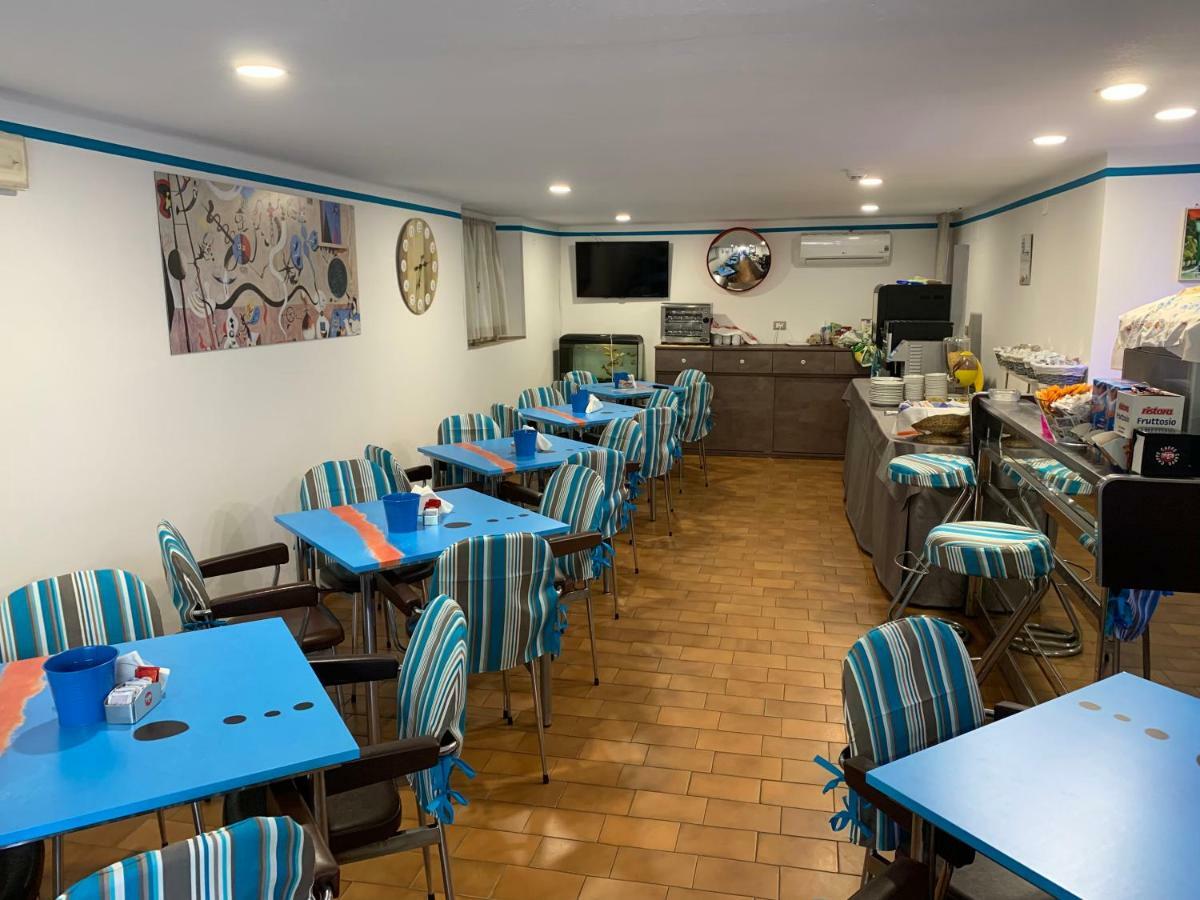 Hotel Miro Cattolica Bagian luar foto